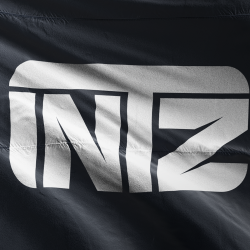 INTZ_21_Wallpapers_Desktop_wpp-flag